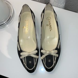 CHANEL Ballerina Flats - size 37.5 (7.5)